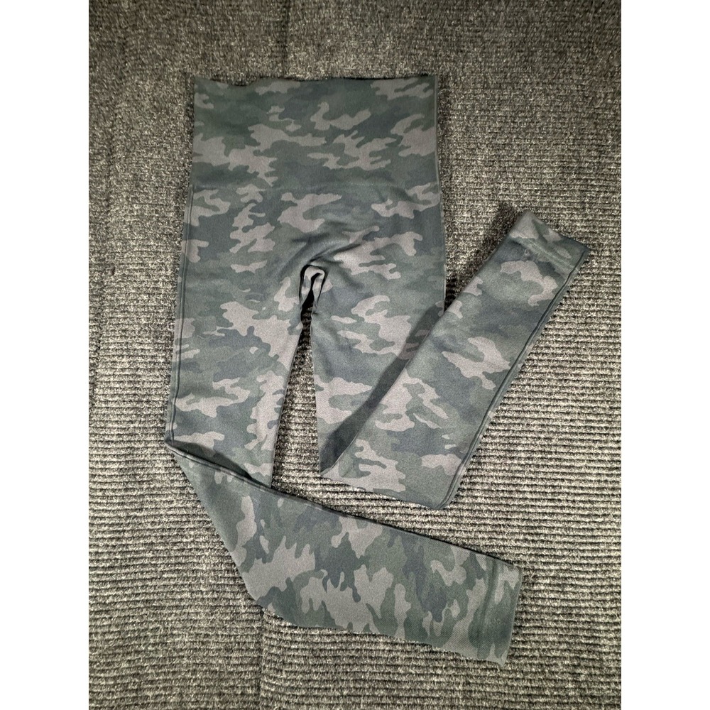 Spanx Women's Camo Leggings Look at Me Now Seamless Size M High Waist
